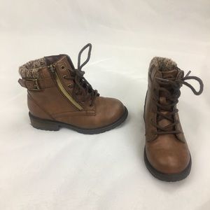 Kids boots